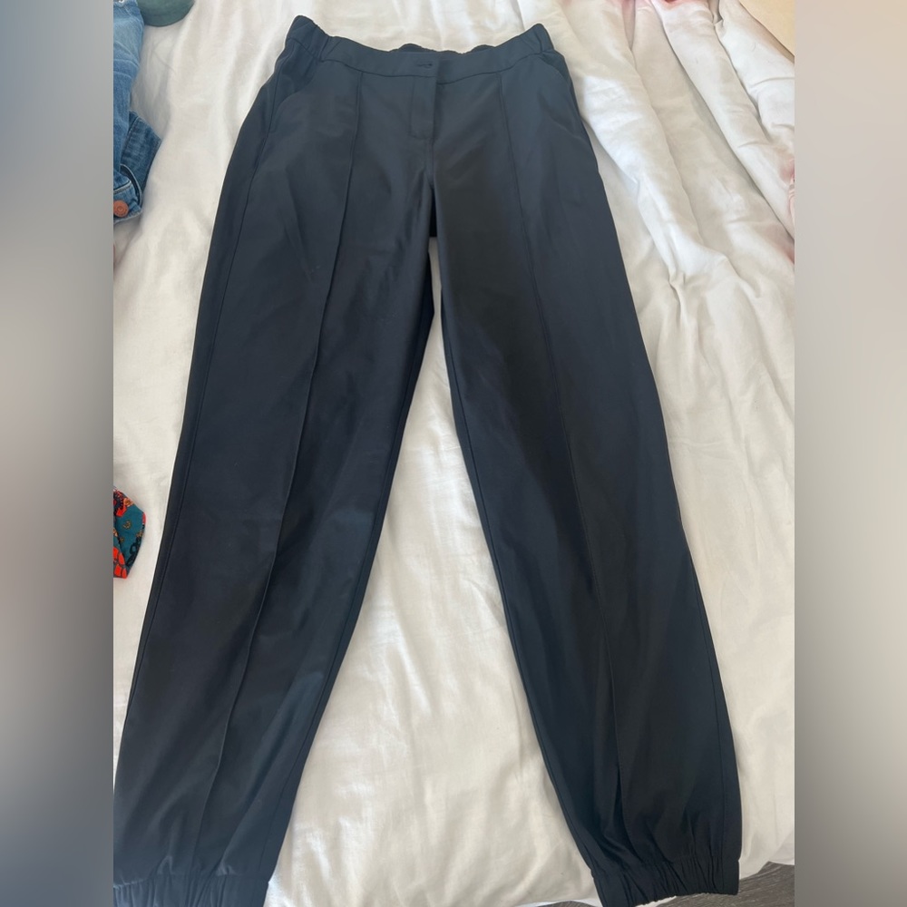 Black Lululemon joggers size 27